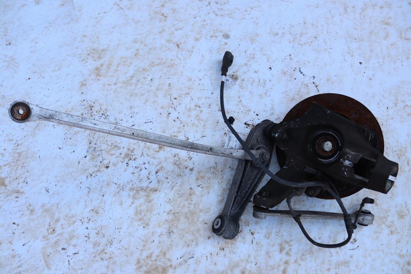 2014-2016 PORSCHE CAYMAN 981 REAR RIGHT SPINDLE KNUCKLE WHEEL HUB W/ ARMS OEM