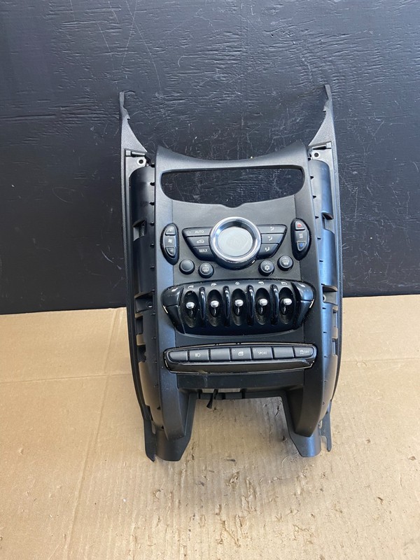 2007 to 2013 Mini Cooper Center Dash Climate Window Control AB9713 DG