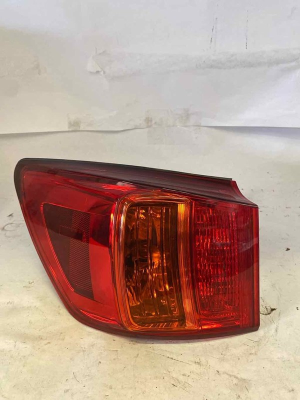 Tail Light Assembly LEXUS IS250 Left 06 07 08 09 10