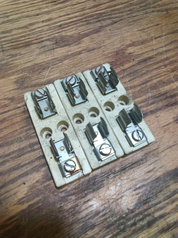 Lot of 3 EFEN 30A 250V Ceramic Fuse Holder