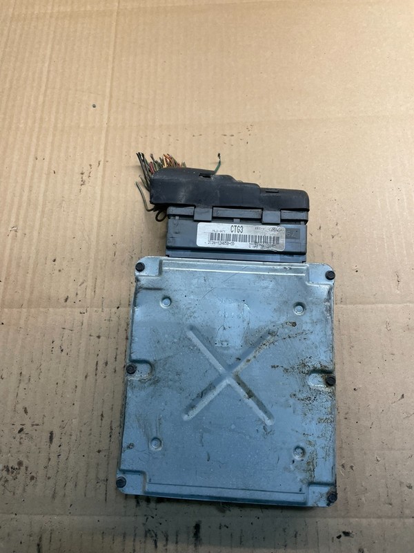 2002Ford E250 E350 4.2L Van Engine Control ECU Computer Module X8558 DG