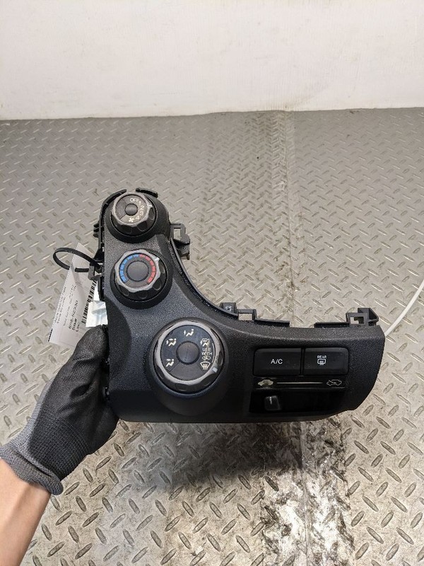 Temperature Control Canada Market With AC Fits 09-14 FIT 1169683