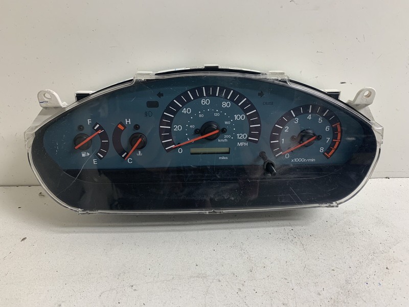 2002-2003 Mitsubishi Galant Speedometer Instrument Gauge Cluster MR572770 38k