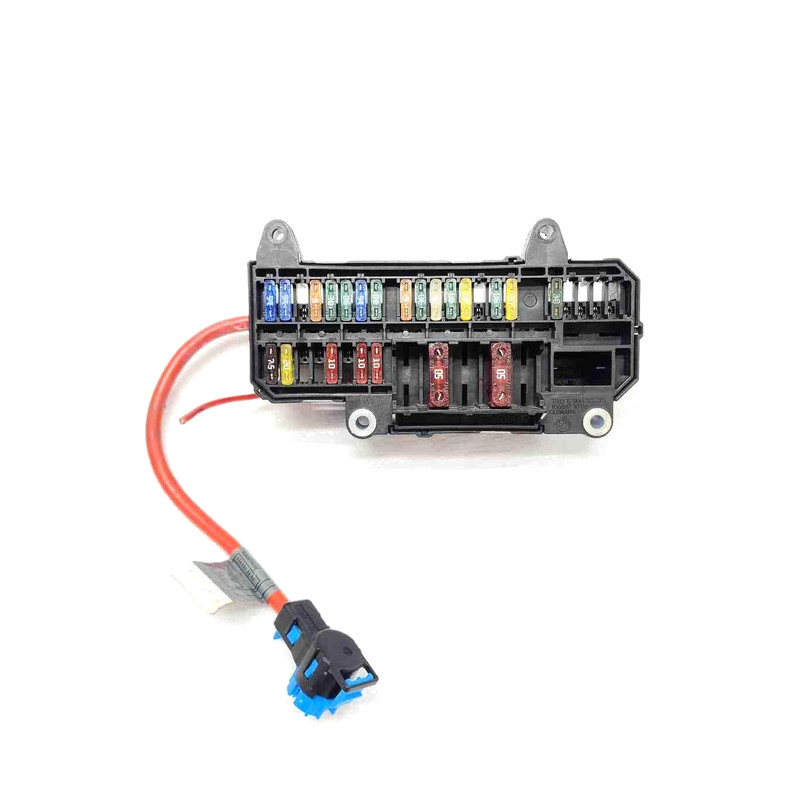2003 BMW 745i Trunk Fuse Box Relay Module Part# 61136900583