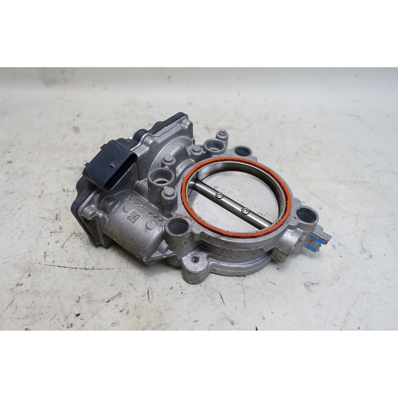 Damaged 2016-2020 BMW F22 240i F30 330i 740i B46 B58 Throttle Body Housing Plate