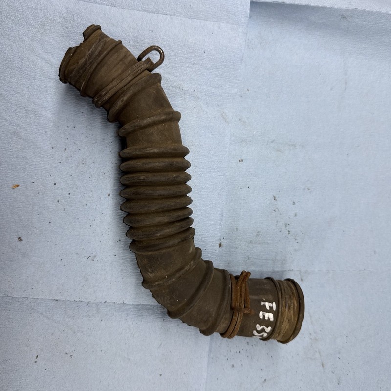 2000’s CLUB CAR Turf 2 Carryall 6 carburetor intake boot