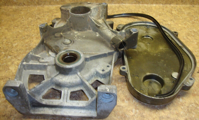 1996 Polaris RMK XLT Indy Triple Snowmobile Engine Motor Gear Case Casing Chain