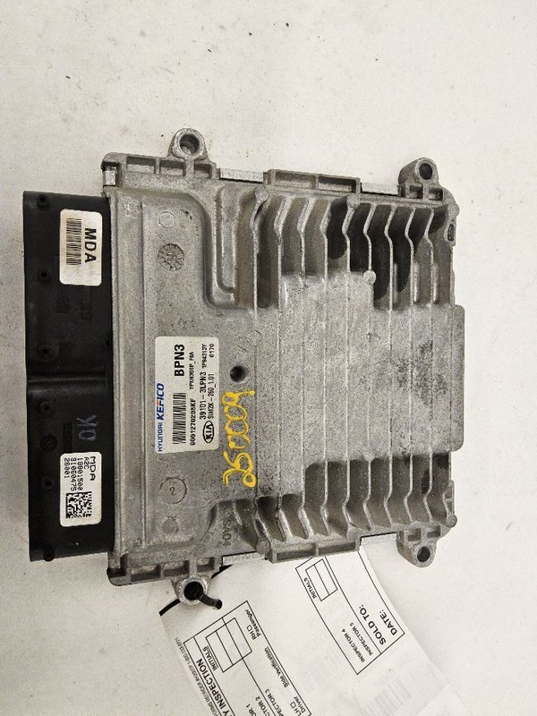 2019 Kia SEDONA Engine ECM Electronic Control Module ID 391013LPN3