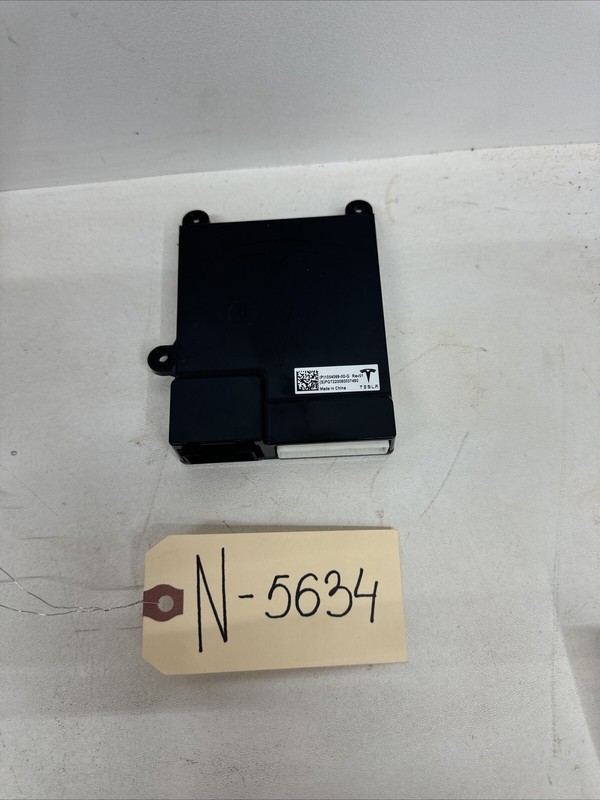 16-23 Tesla Model X MX Rear 2nd Row Seat Control Module 1054069-00-G 5634 B128