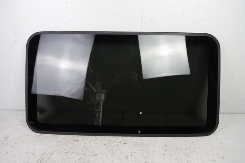 2014 - 2022 Maserati Ghibli M157 Sunroof Sun Roof Glass OEM 52k