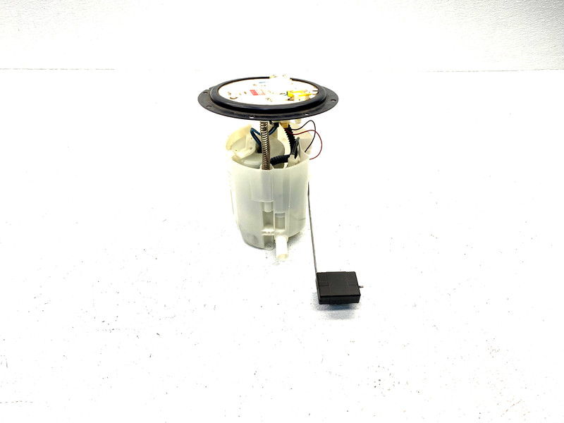 13-17 LEXUS LS460 FUEL PUMP SENDING UNIT ASSEMBLY OEM A0.46