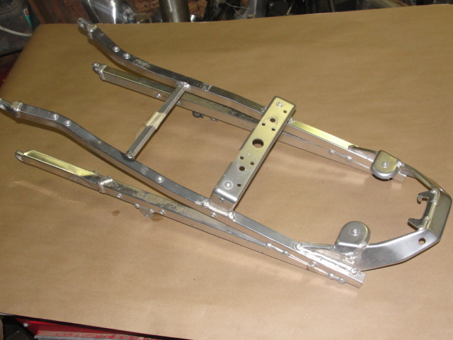 95 SUZUKI GSX 750 R SUBFRAME SUB FRAME SEAT RAIL GSXR750