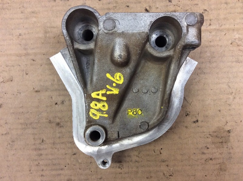 Honda Acura V6 Right Engine Motor Mounting Bracket "P8C" Timing Side OEM