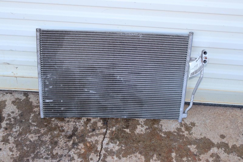 2007-2010 MERCEDES S-CLASS S550 W221 A/C AC AIR CONDITIONING CONDENSER OEM