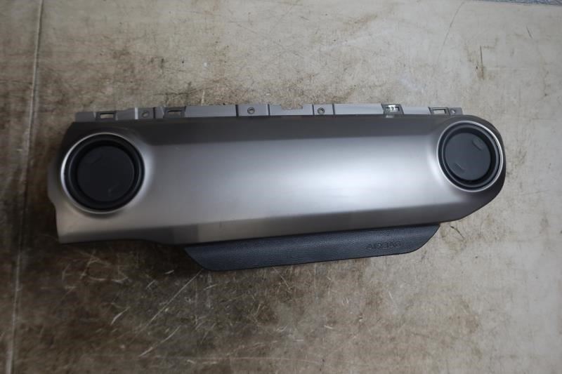 2018-2023 Jeep Wrangler Gladiator OEM Right RH Passenger Dash Cover 68281974