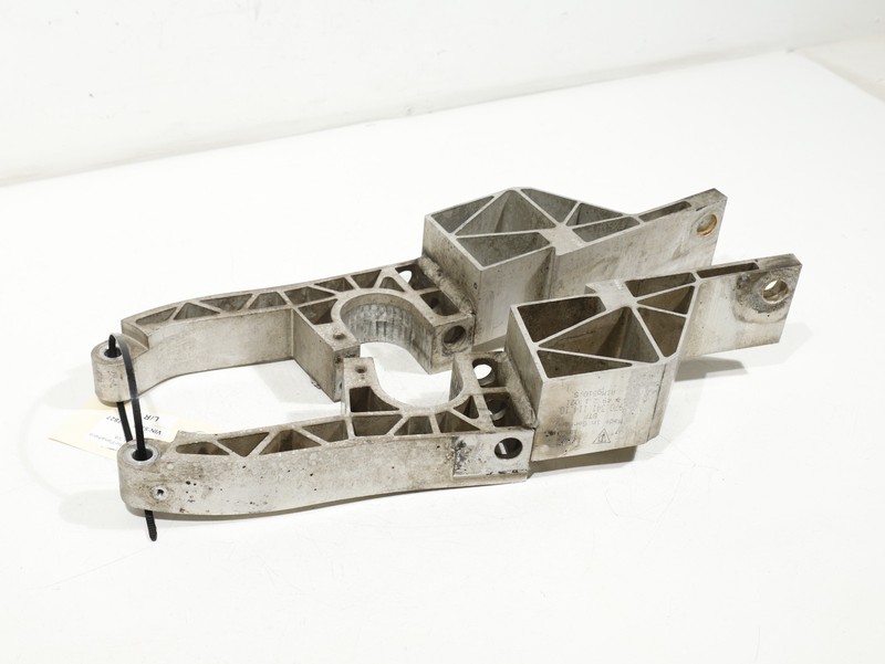 10-16 Porsche Panamera 970 Front LEFT & RIGHT Side Subframe Support Bracket OEM
