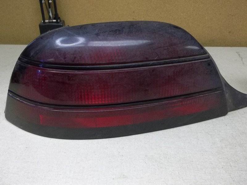 1992-95 Pontiac Grand Am LH Left Tail Brake Light Assembly 16513507