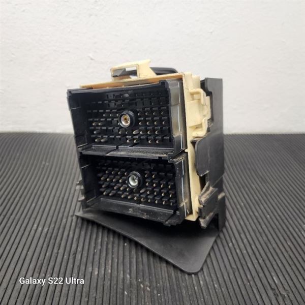 99-02 Chevrolet Silverado Interior Fuse Box Cabin OEM 15328704