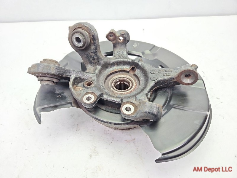 2009 BMW 135i E82 E88 Rear Left Driver Knuckle Wheel Carrier 33326774807