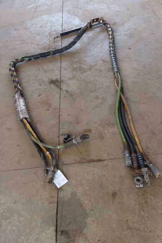 2019-2023 VOLVO VNL 760 D13 15FT CAB TO TRAILER AIR BRAKE HOSE TWO ELECTRIC WIRE