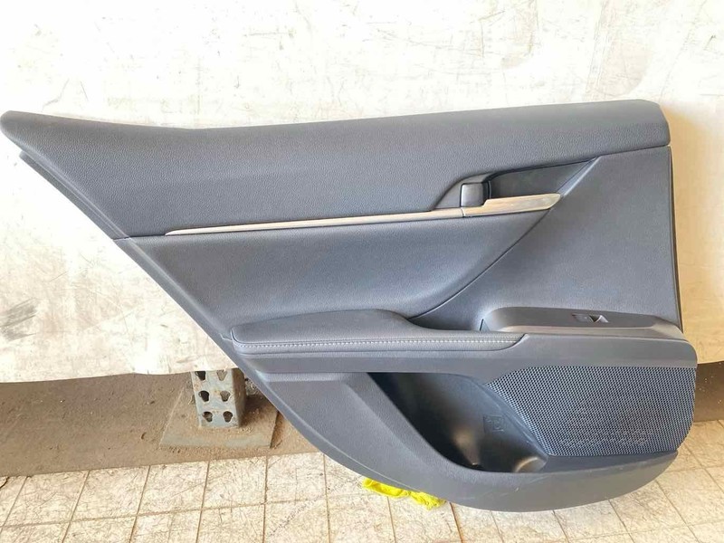 Rear Door Trim Panel TOYOTA CAMRY Left 23 24 22 21 20 19 18