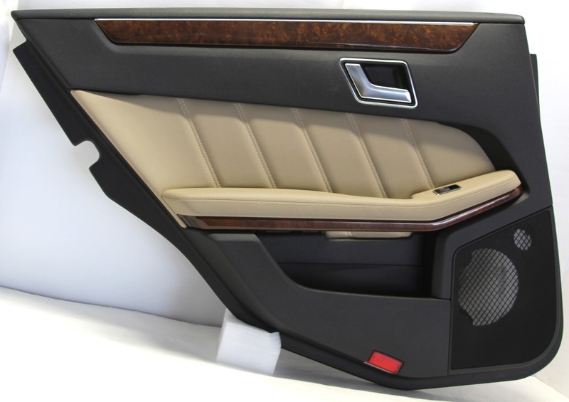 ✅ 2010-13 MERCEDES-BENZ E350 OEM REAR DOOR INTERIOR TRIM PANEL LEFT BLACK BEIGE