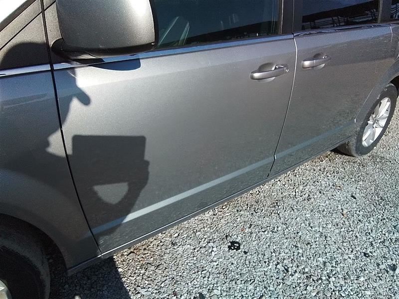 CARAVAN 2019 Front Door 3249378