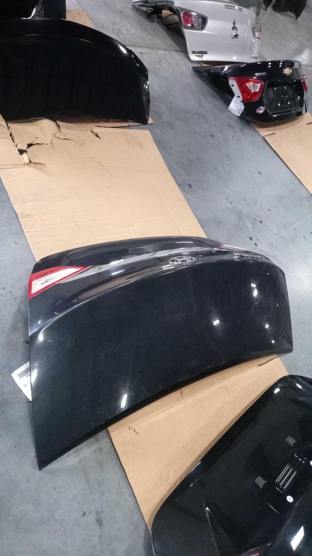 2014 Hyundai Sonata Blue Deck Lid OEM 692003Q000 105K Miles