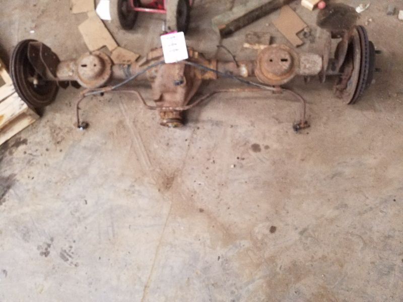 Rear Axle Round Cover 10 Bolt 8.25" Ring Gear Fits 04-05 DURANGO 183240
