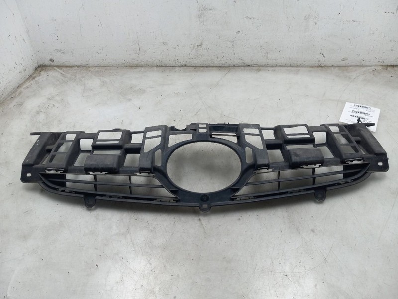 10-11 TOYOTA PRIUS 1.8L FRONT UPPER GRILLE