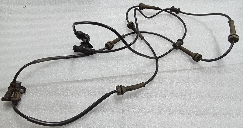 2102-2019 Fiat 500 PAIR of Front Wheel Speed Sensors 68073058AB