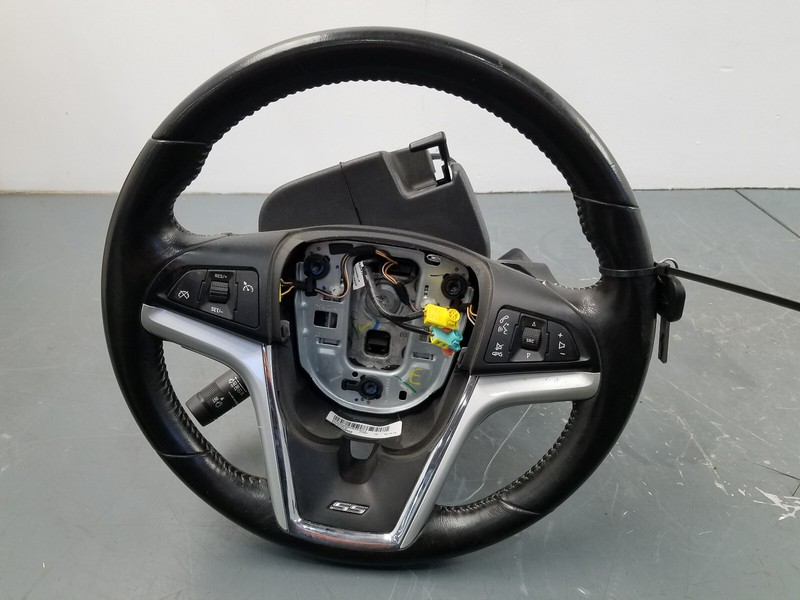 2014 Chevy Camaro SS Steering wheel / Column / Shaft / Key #0370 K6