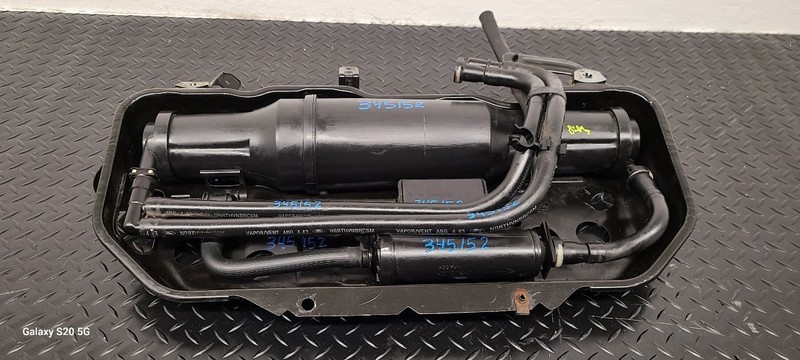 05-07 Ford Mustang Fuel Vapor Canister Assembly OEM 7R3Z-9D653-C
