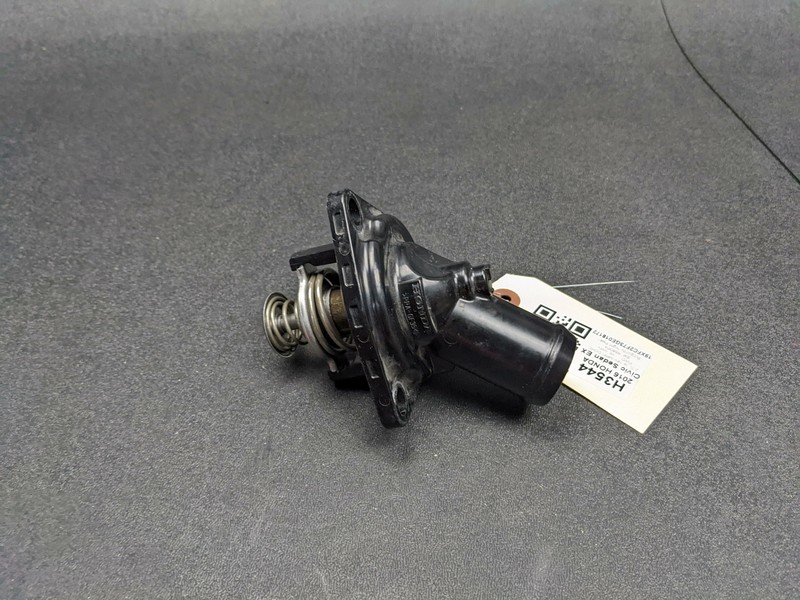 Thermostat Coolant Water Outlet 2016 Honda Civic 19310-5A2-A02 2013-2020 2021