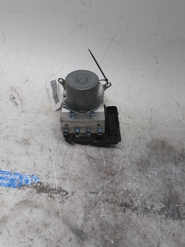 2013 BMW 328i ABS Pump & Motor Assembly OEM White 120K Miles NJ25-20362-497381
