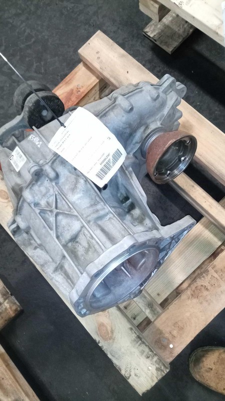 Used Transfer Case Assembly fits: 2019 Ford Expedition 2 speed transfer case Gra