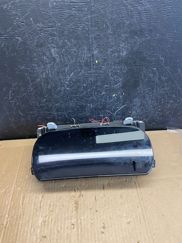 2000 2001 Lexus ES300 Speedometer Cluster Gauge OEM AD6805 DG