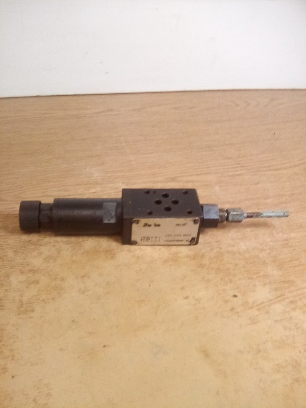 Parker PRDM2PP06KNS Pressure Reducing Valve 350Bar