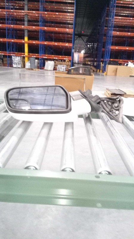 2012 GMC Terrain RH White Door Mirror Assembly - Scratched, 217K Miles