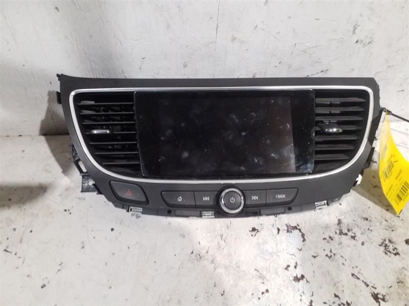 2017-2018 Buick Lacrosse Radio Control Panel and Integral Display ID 84315978