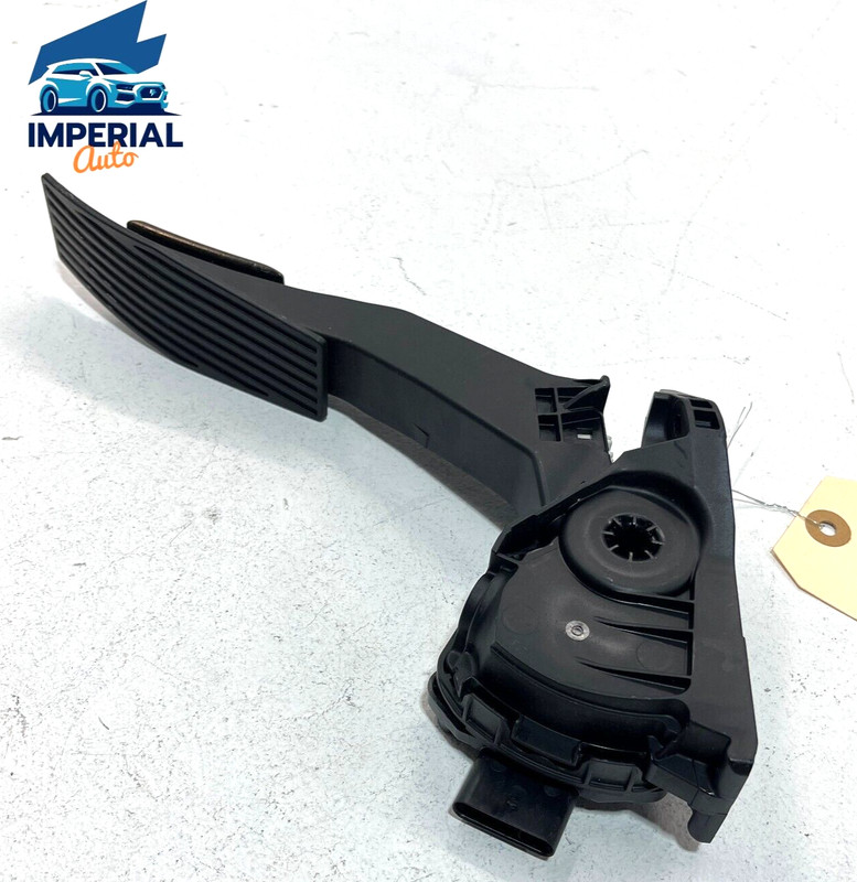 2018 - 2020 GMC TERRAIN 1.5L GAS ACCELERATOR THROTTLE PEDAL & SENSOR OEM
