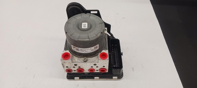 2018 VOLKSWAGEN ATLAS Anti-Lock Brake ABS pump module 84k miles OEM 18
