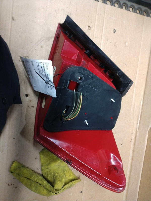 2015 Mercedes-Benz GLK-Class Left Tail Light Assembly Black - Minor Scratches