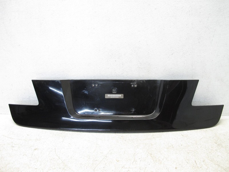 09-15 BMW F01 750i 760i TRUNK BOOT LID TAILGATE LICENSE PLATE TRIM PANEL OEM 120