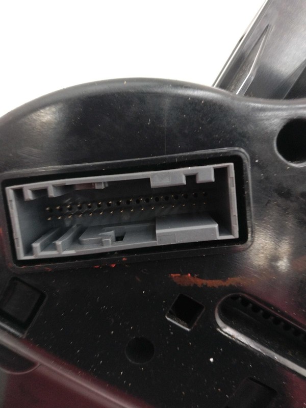 2014 Chevrolet Silverado 1500 Speedometer Gauge OEM Blue 421386 110K Miles