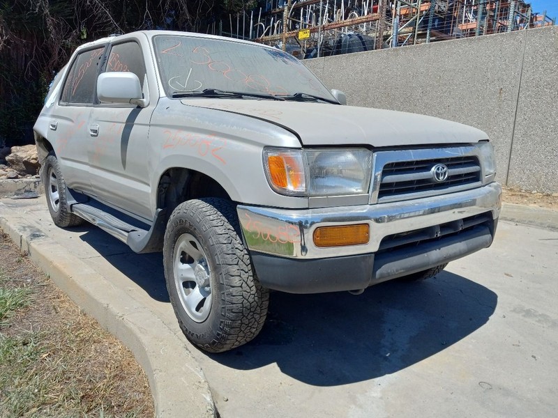 96 97 98 99 00 01 02 TOYOTA 4 RUNNER SR5 REAR AXLE 3.73 RATIO WITH ABS