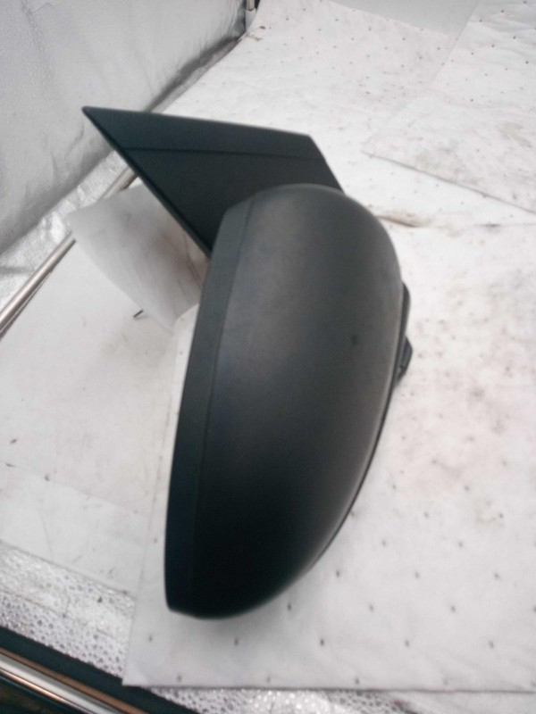2016 Chevrolet Cruze Right Door Mirror Silver Used OEM 477446 91000 Miles