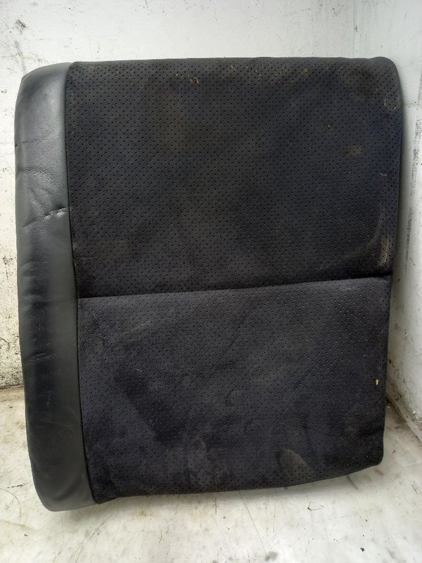 02 LEXUS IS300 SPORTCROSS REAR DRIVER LEFT UPPER SEAT ALCNTRA-LJ20