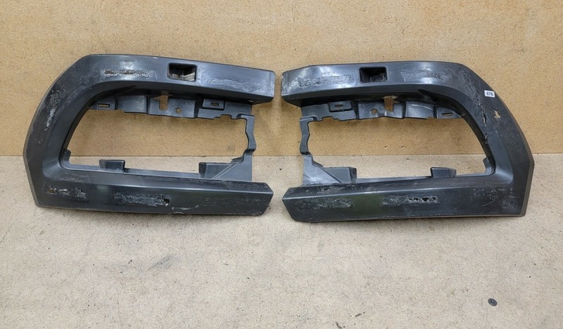 2013 - 2017 Buick Enclave Front Bumper Brackets Left And Right Side OEM