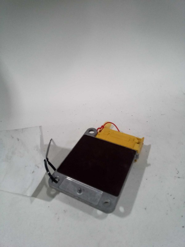 Used Air Bag Module fits: 2002 Chevrolet Tracker Air Bag LH dash Grade A